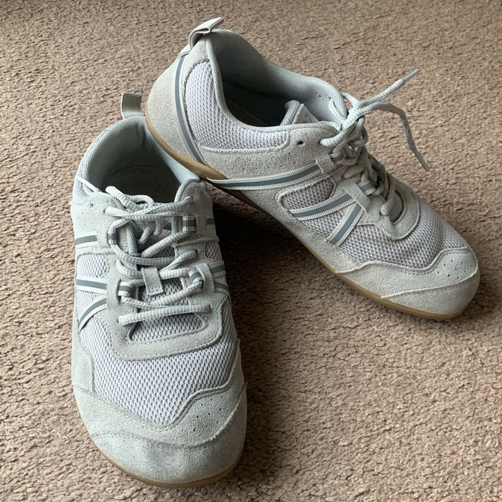 Cero Prio Suede white shoes sz Women’s 9.5